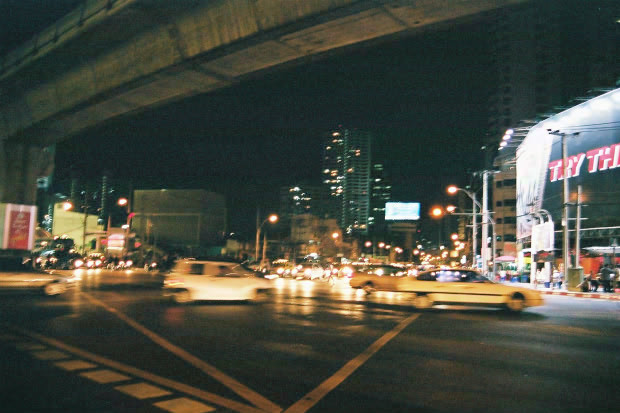 �o���R�N�ҁE���̂R
(620�~413pixel,67.8KB)