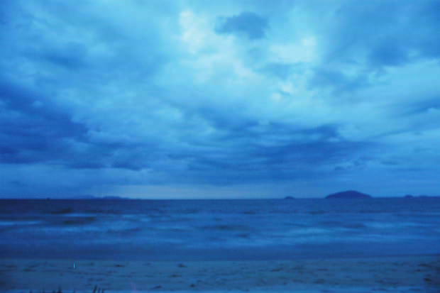 �}���[�V�A�ҁE���̂R
(620�~413pixel,30.3KB)