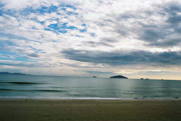 �}���[�V�A�ҁE���̂R
(620�~413pixel,52.5KB)