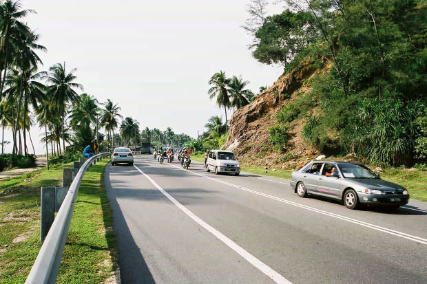 �}���[�V�A�ҁE���̂T
(620�~413pixel,95.3KB)