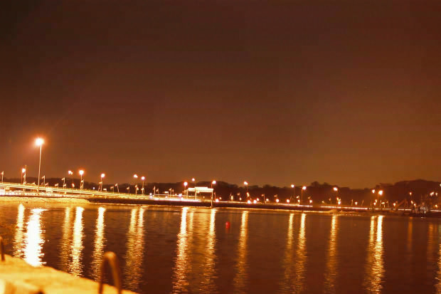 �}���[�V�A�ҁE���̂U
(620�~413pixel,47.9KB)