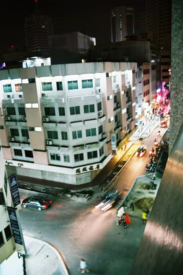 �}���[�V�A�ҁE���̂U
(620�~930pixel,133.8KB)