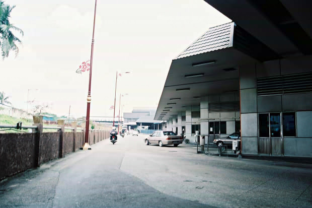 �}���[�V�A�ҁE���̂U
(620�~413pixel,49.9KB)