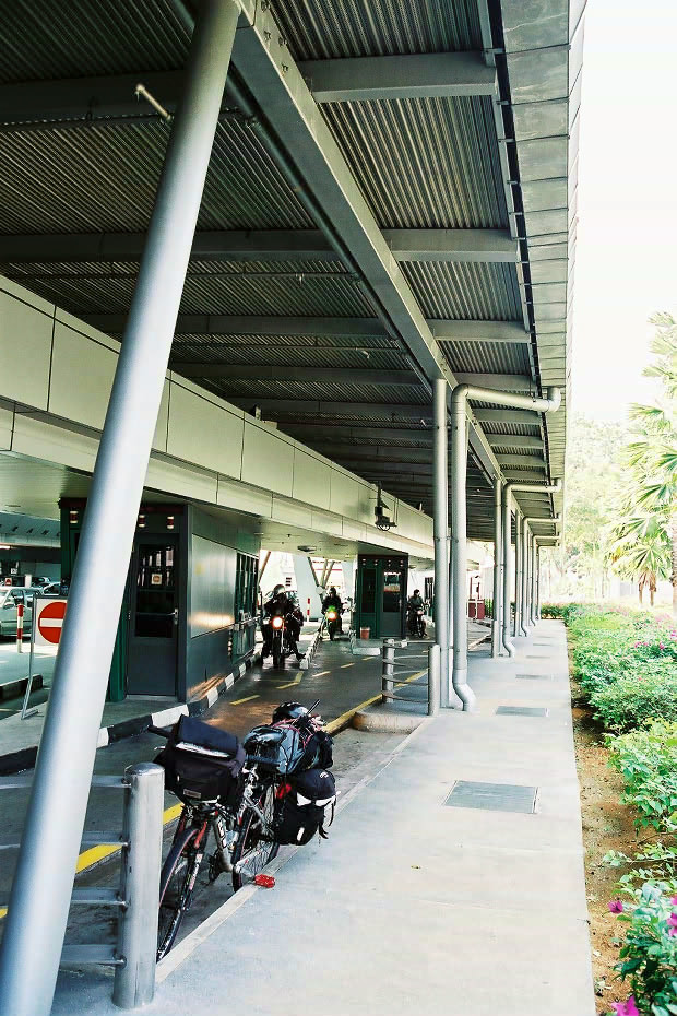 �V���K�|�[���E���̂P
(620�~930pixel,190.7KB)