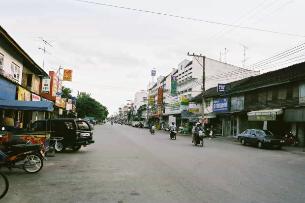 �^�C�ҁE���̂R
(620�~413pixel,57.5KB)