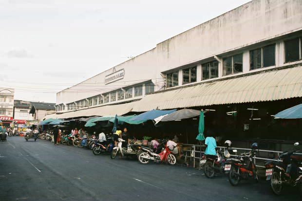 �^�C�ҁE���̂R
(620�~413pixel,58.3KB)