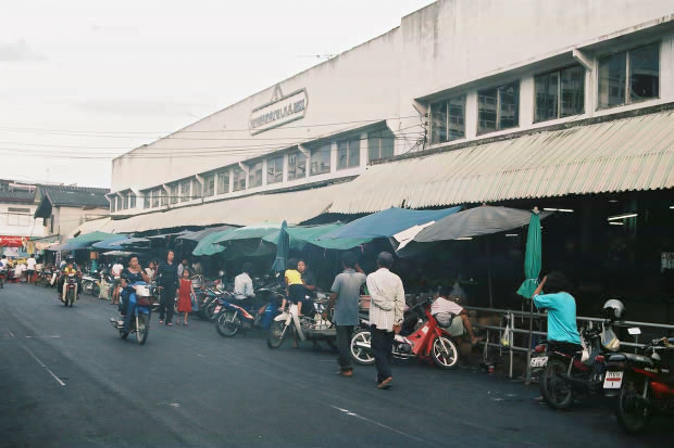 �^�C�ҁE���̂R
(620�~413pixel,60.9KB)