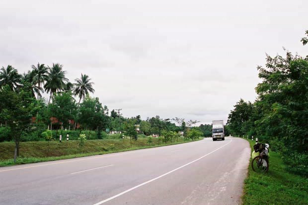 �^�C�ҁE���̂S
(620�~413pixel,54.7KB)