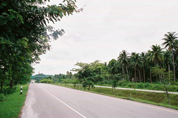 �^�C�ҁE���̂S
(620�~413pixel,71.6KB)