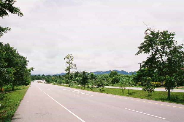 �^�C�ҁE���̂S
(620�~413pixel,56.3KB)