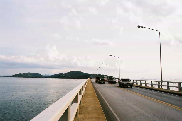 �^�C�ҁE���̂X
(620�~413pixel,37.7KB)