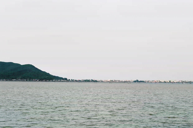 �^�C�ҁE���̂X
(620�~413pixel,39.6KB)