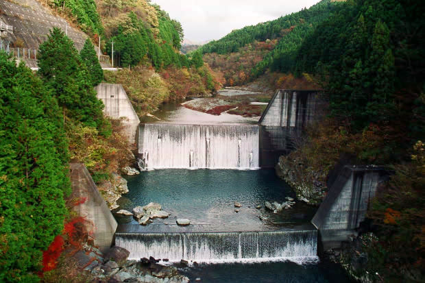 �H�̑c�J
(620�~413pixel,71.4KB)