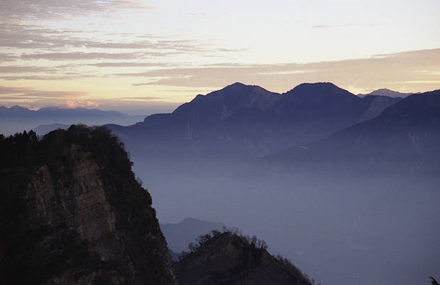 �����R�j�R
(620�~401pixel,19.3KB)