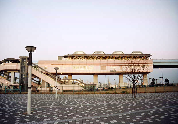 �����r�b�O�T�C�g
(620�~431pixel,45.0KB)