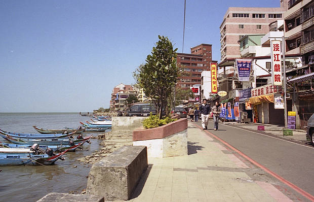 �W��
(620�~398pixel,56.8KB)