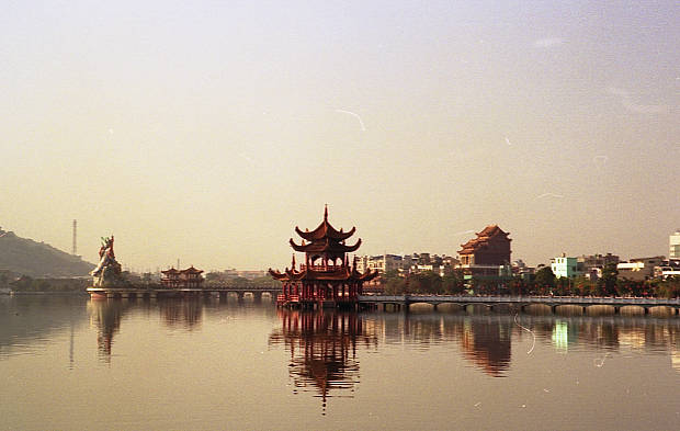 ���Y�E�@���K
(620�~393pixel,30.9KB)