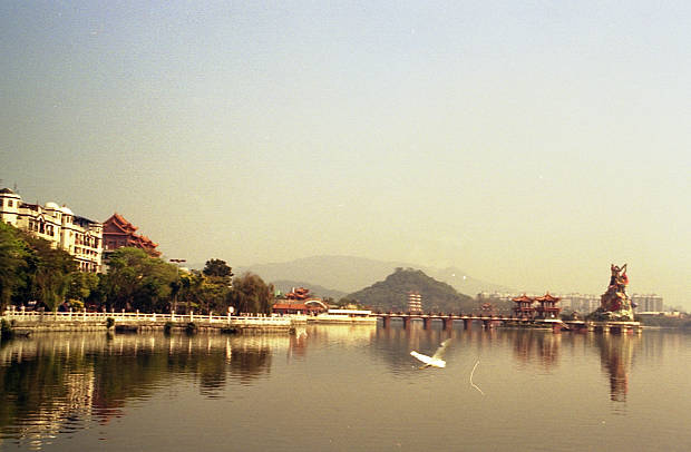 ���Y�E�@���K
(620�~406pixel,32.7KB)