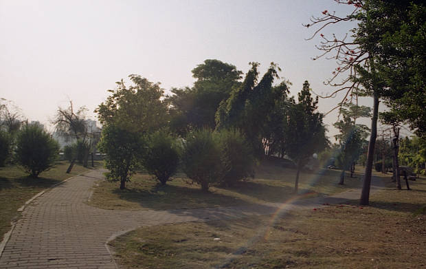 ���Y�E�@���K
(620�~391pixel,39.0KB)