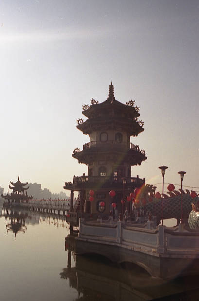 ���Y�E�@���K
(409�~620pixel,22.5KB)