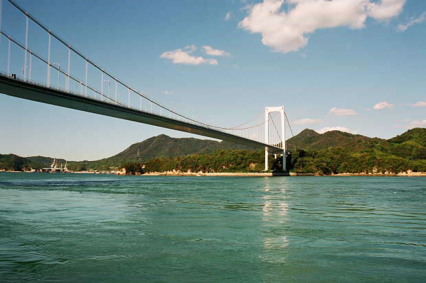 �������勴
(620�~413pixel,48.4KB)