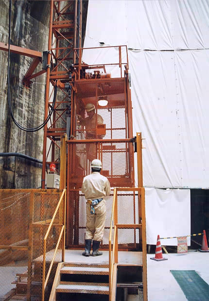 �n���͐�
(430�~620pixel,60.6KB)