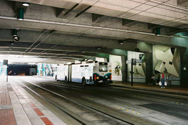 01-�����Ƃ�
(620�~413pixel,47.6KB)