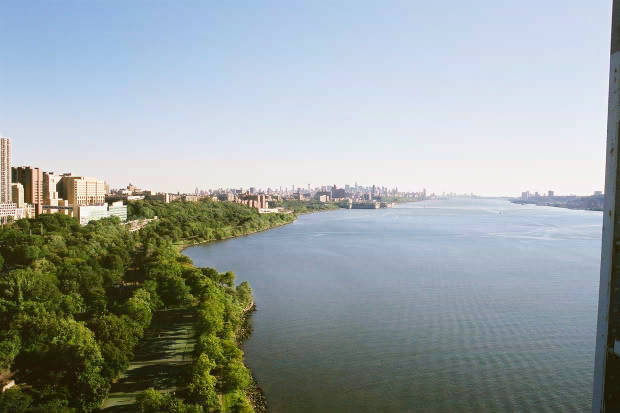 13.�W���[�W�E���V���g���u���b�W�i�j���[�W���[�W�[�A�j���[���[�N�B���j
(620�~413pixel,28.4KB)