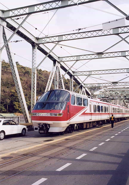 ���R��
(433�~620pixel,62.3KB)