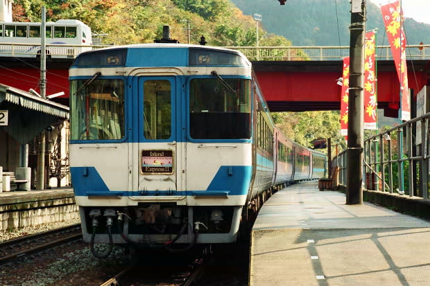 �S���E�A�C�����h�G�N�X�v���X
(620�~413pixel,73.9KB)