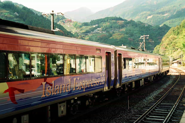 �S���E�A�C�����h�G�N�X�v���X
(620�~413pixel,67.2KB)