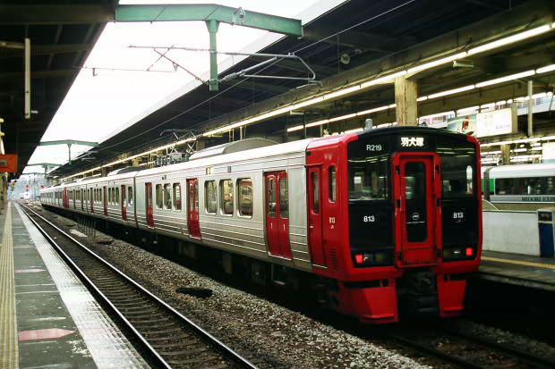 �i�q��B�̎ԗ�����
(620�~413pixel,66.7KB)