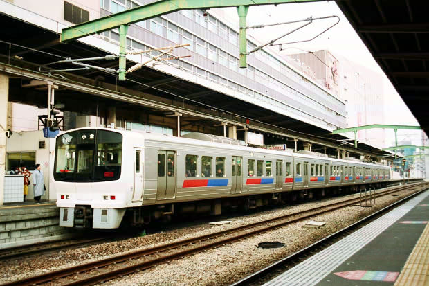 �i�q��B�̎ԗ�����
(620�~413pixel,75.0KB)