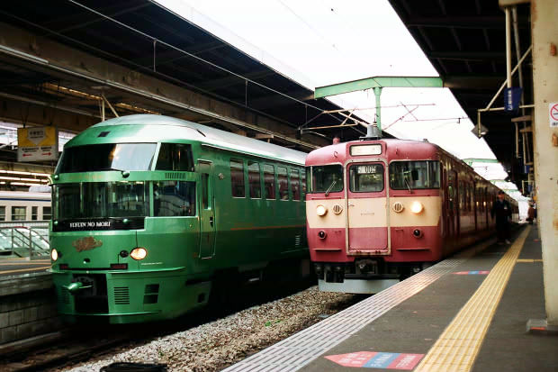 �i�q��B�̎ԗ�����
(620�~413pixel,58.9KB)