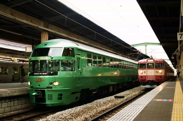 �i�q��B�̎ԗ�����
(620�~413pixel,57.8KB)