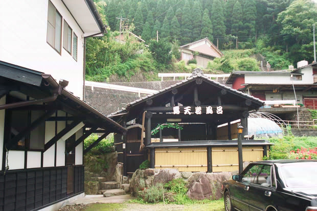 ��d�E���؉���
(620�~413pixel,91.8KB)