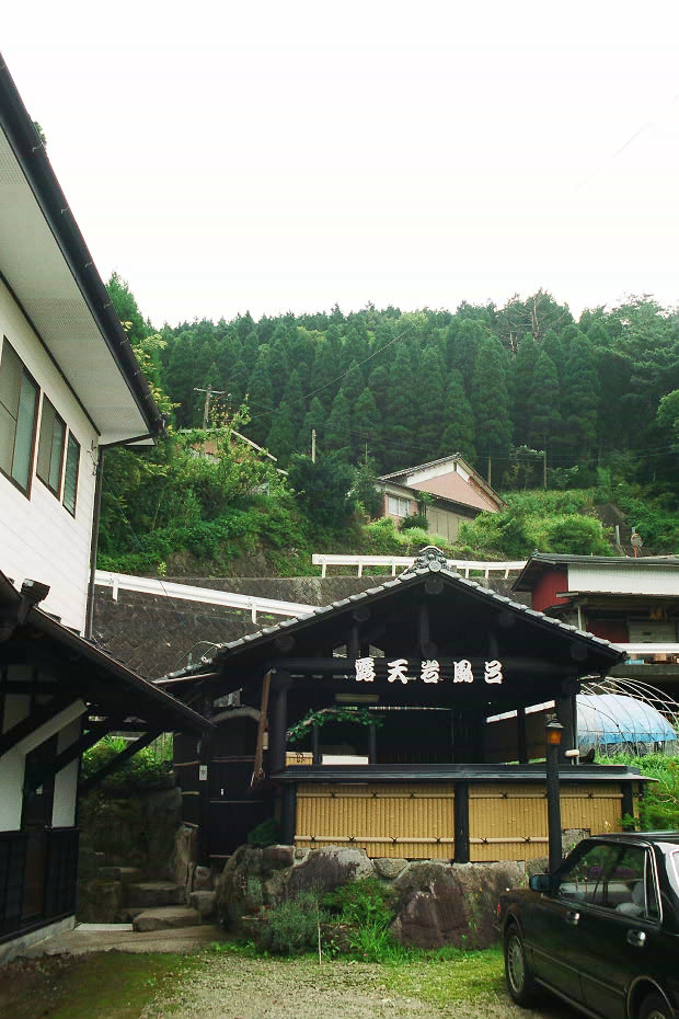 ��d�E���؉���
(620�~930pixel,149.8KB)