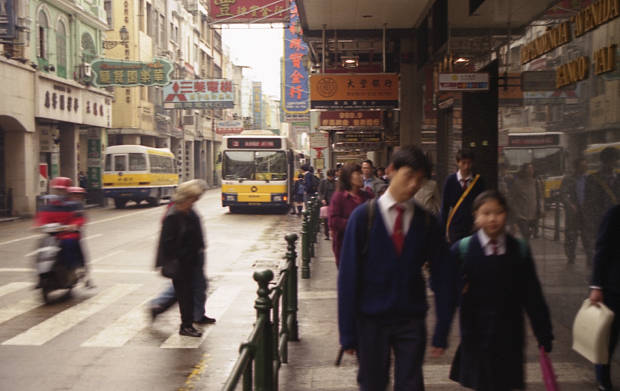 �|���g�K���̕����c���X�E�S��
(620�~391pixel,42.6KB)