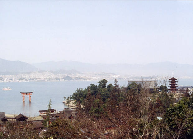 �{��
(620�~445pixel,40.0KB)