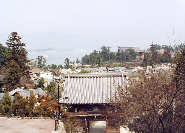 �{��
(620�~445pixel,59.6KB)