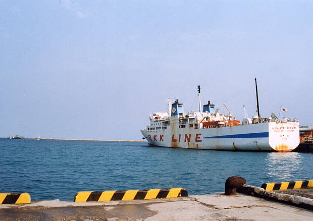 �{�Ó����Ǎ`
(620�~438pixel,35.3KB)