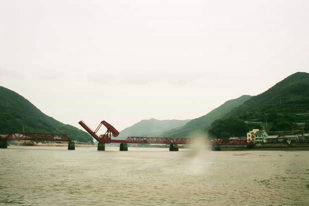 長浜・はねあげ橋（２）
(620×413pixel,38.2KB)