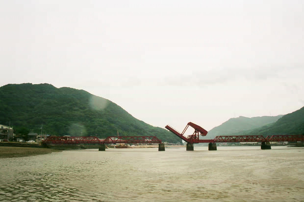 長浜・はねあげ橋（２）
(620×413pixel,40.5KB)