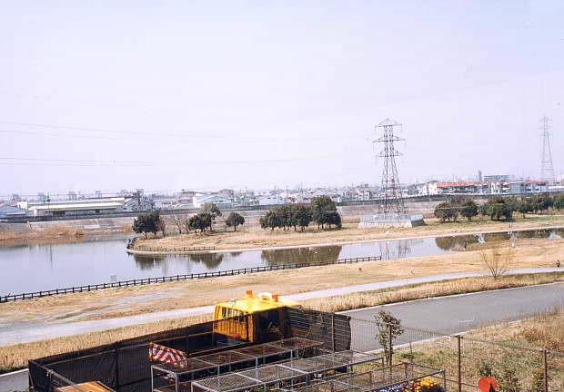 �����Βn
(620�~432pixel,42.2KB)