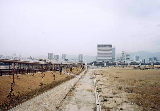 �|�[�g�A�C�����h
(620�~430pixel,37.2KB)