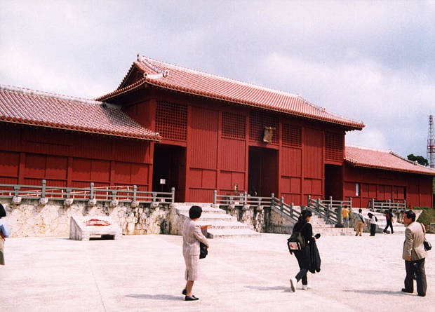 �����m�̋u�E�񗢏�
(620�~445pixel,47.5KB)