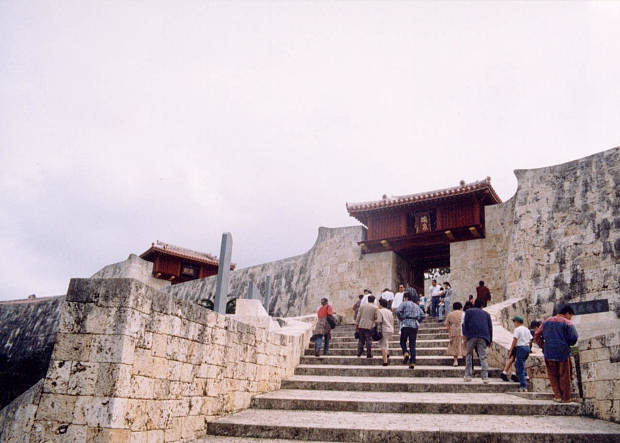 �����m�̋u�E�񗢏�
(620�~443pixel,42.0KB)