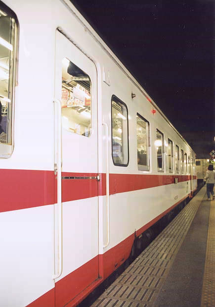 �{�ÁE��
(435�~620pixel,34.8KB)