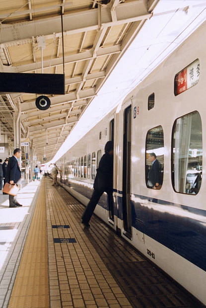 �V���w
(415�~620pixel,52.6KB)