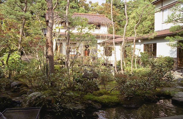 �����E���̉���
(620�~402pixel,83.6KB)